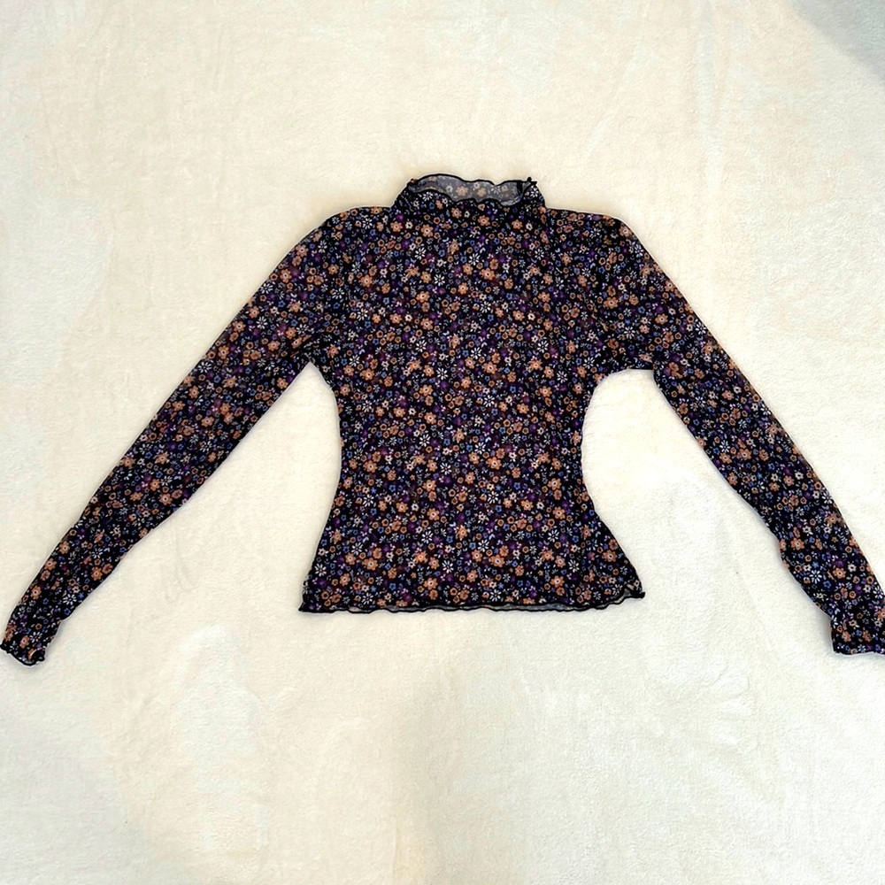 Forever 21 Brand New Sheer Floral Top (S-M)